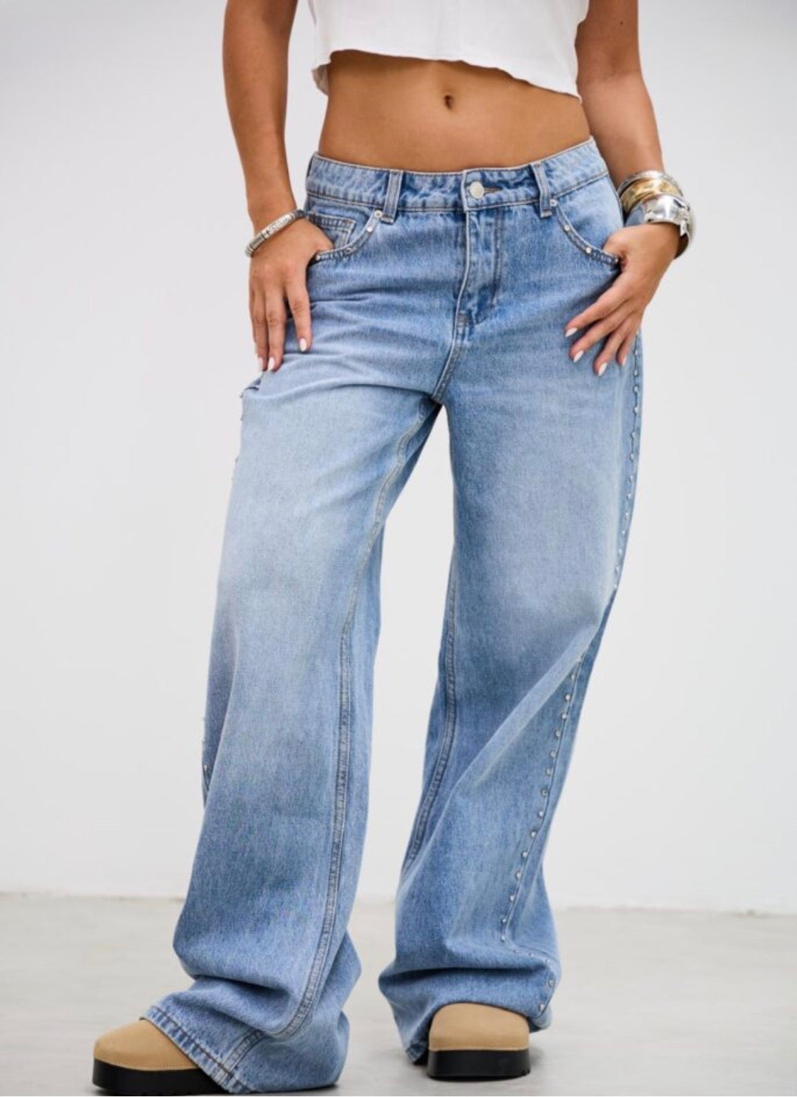 Jean Wide Leg Nova Studs