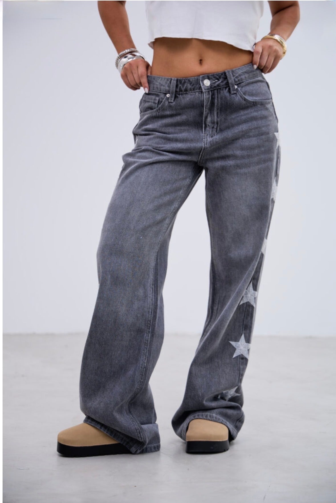 Jean Wide Leg Tiro Bajo Stars Grey