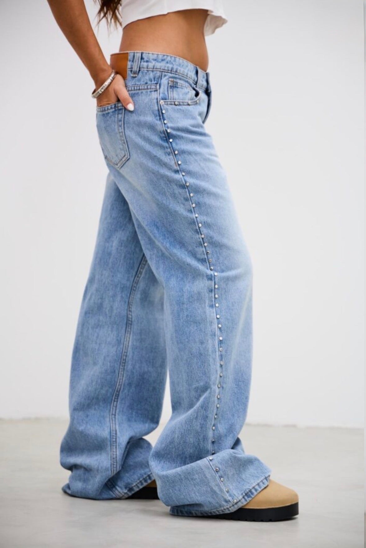 Jean Wide Leg Nova Studs