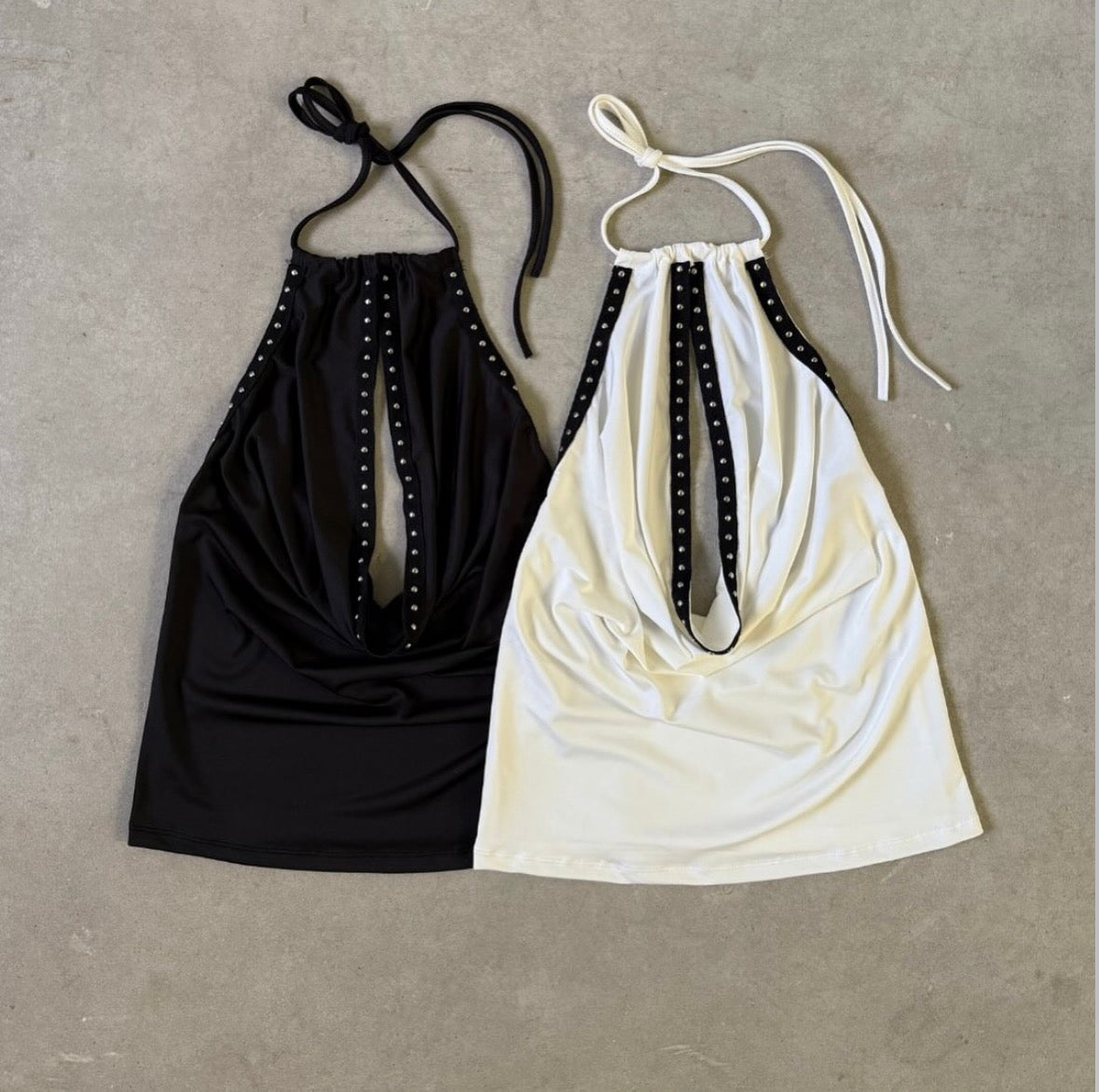 Top Buche Halter (Blanco & Negro)