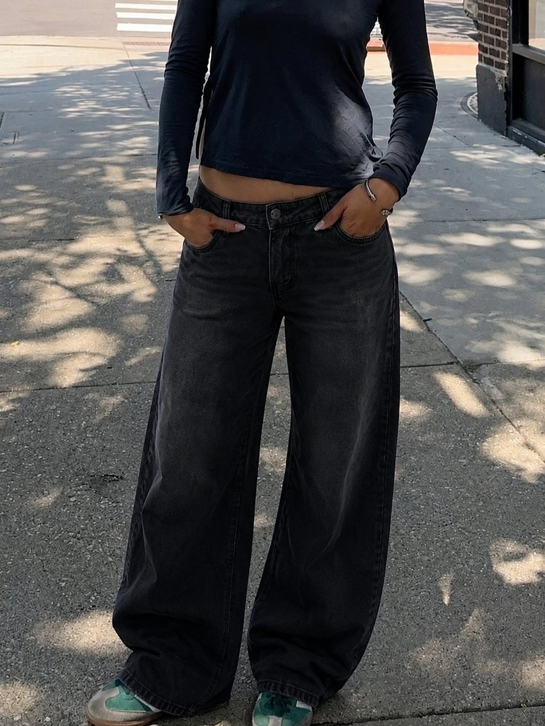 Jean Wide Leg Black tiro bajo